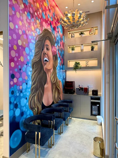 Dentique Dental Spa - Yaletown dental clinic in Vancouver - Photo 2